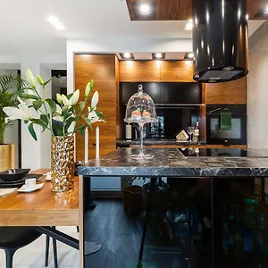 By Bed&bath Apartment Krakau