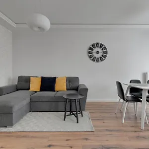 Apartment Chmielna Park - Center & Parking By Downtown, Danzig